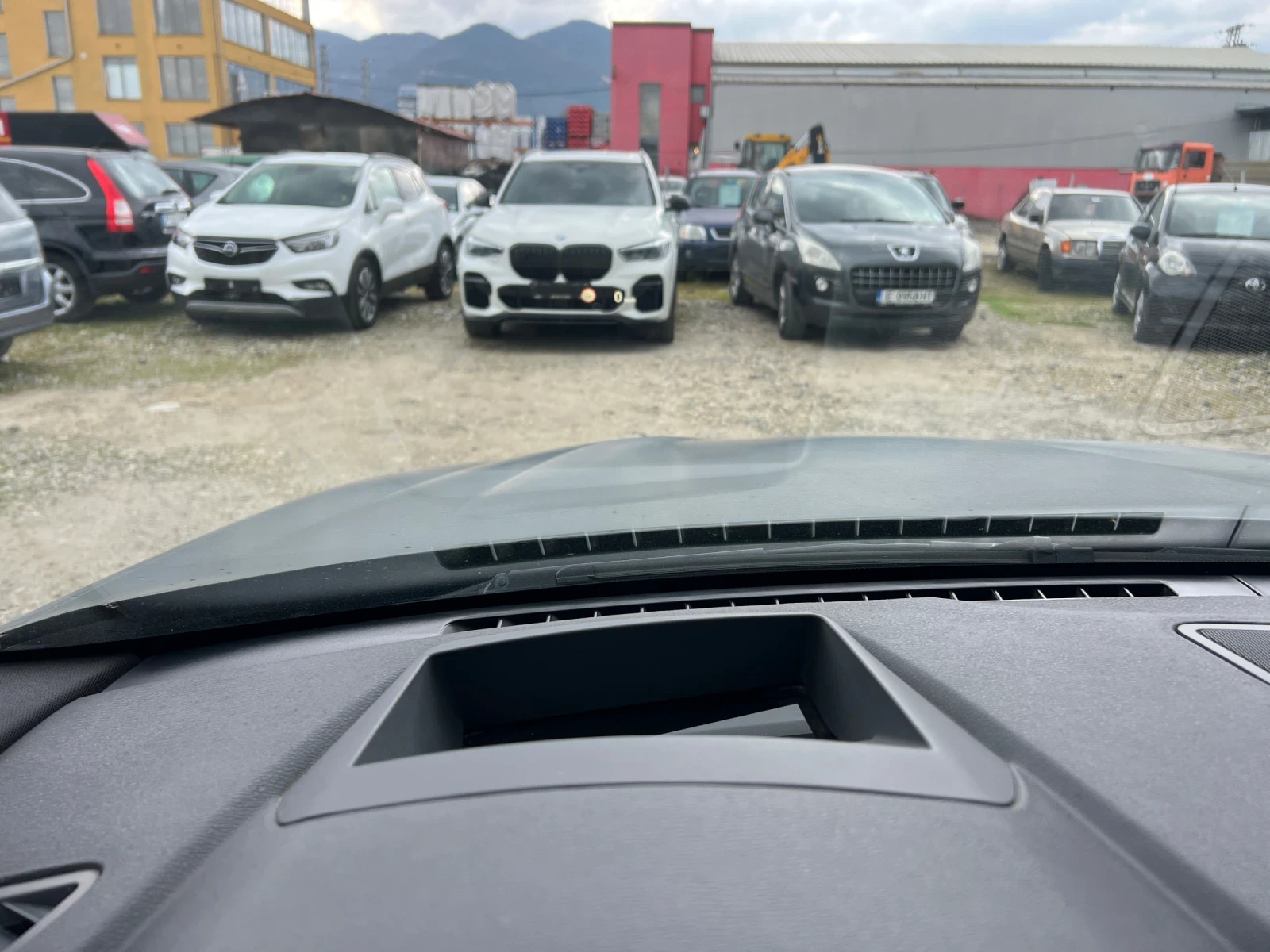 BMW X4 35xd M-pack/Head-up/Дистроник/360камери/Harman, снимка 14 - Автомобили и джипове - 53987683