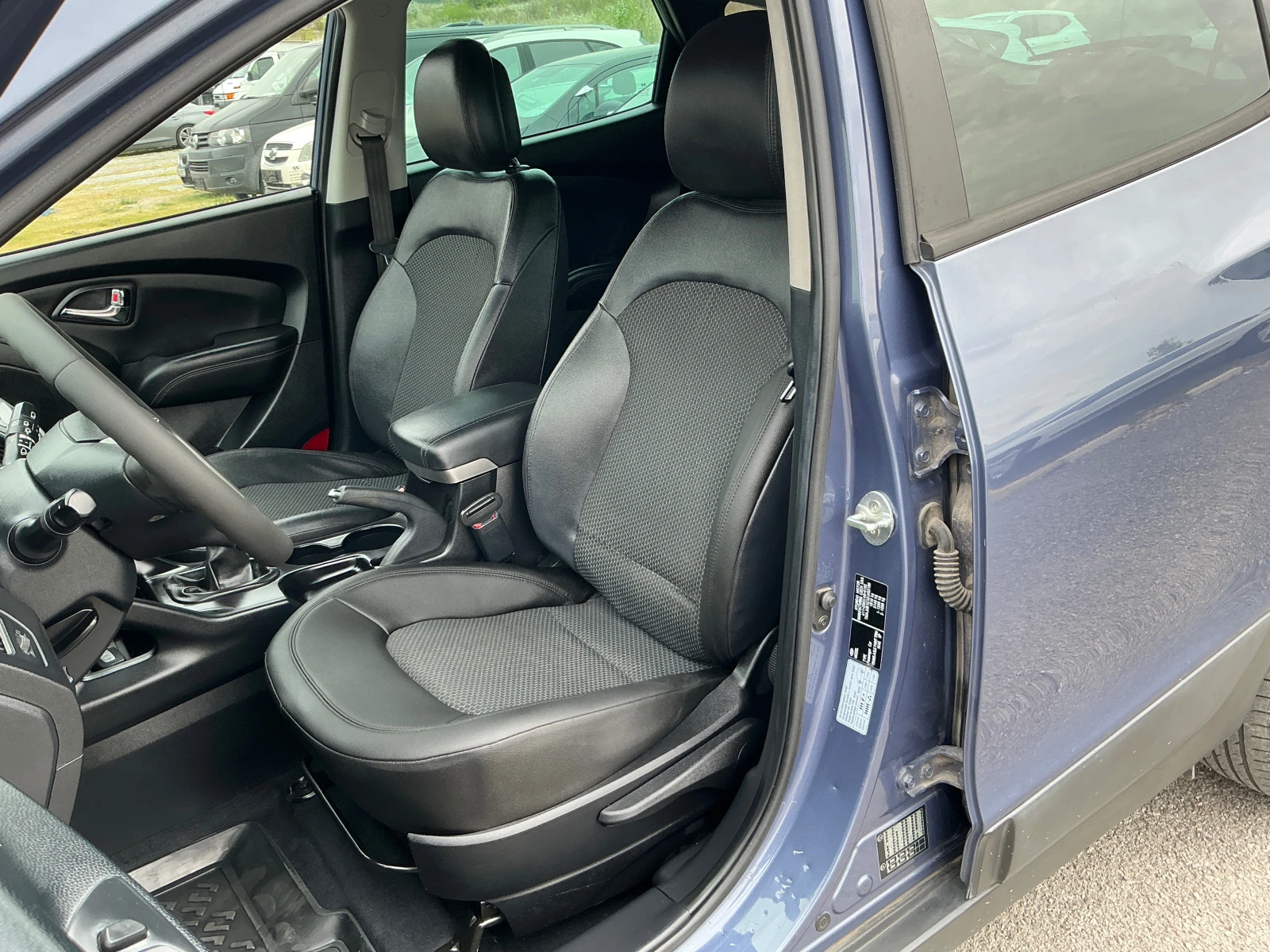 Hyundai IX35 1.7 CRDI, снимка 14 - Автомобили и джипове - 54220157