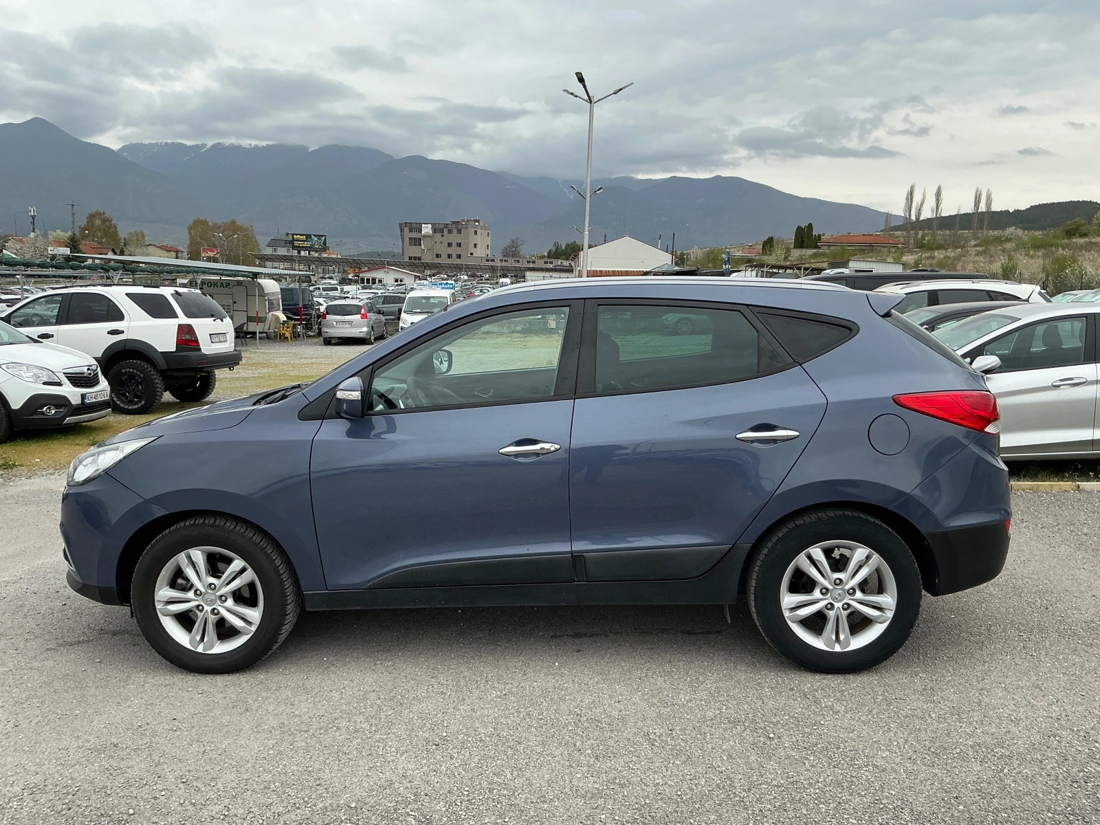 Hyundai IX35 1.7 CRDI, снимка 5 - Автомобили и джипове - 54220157