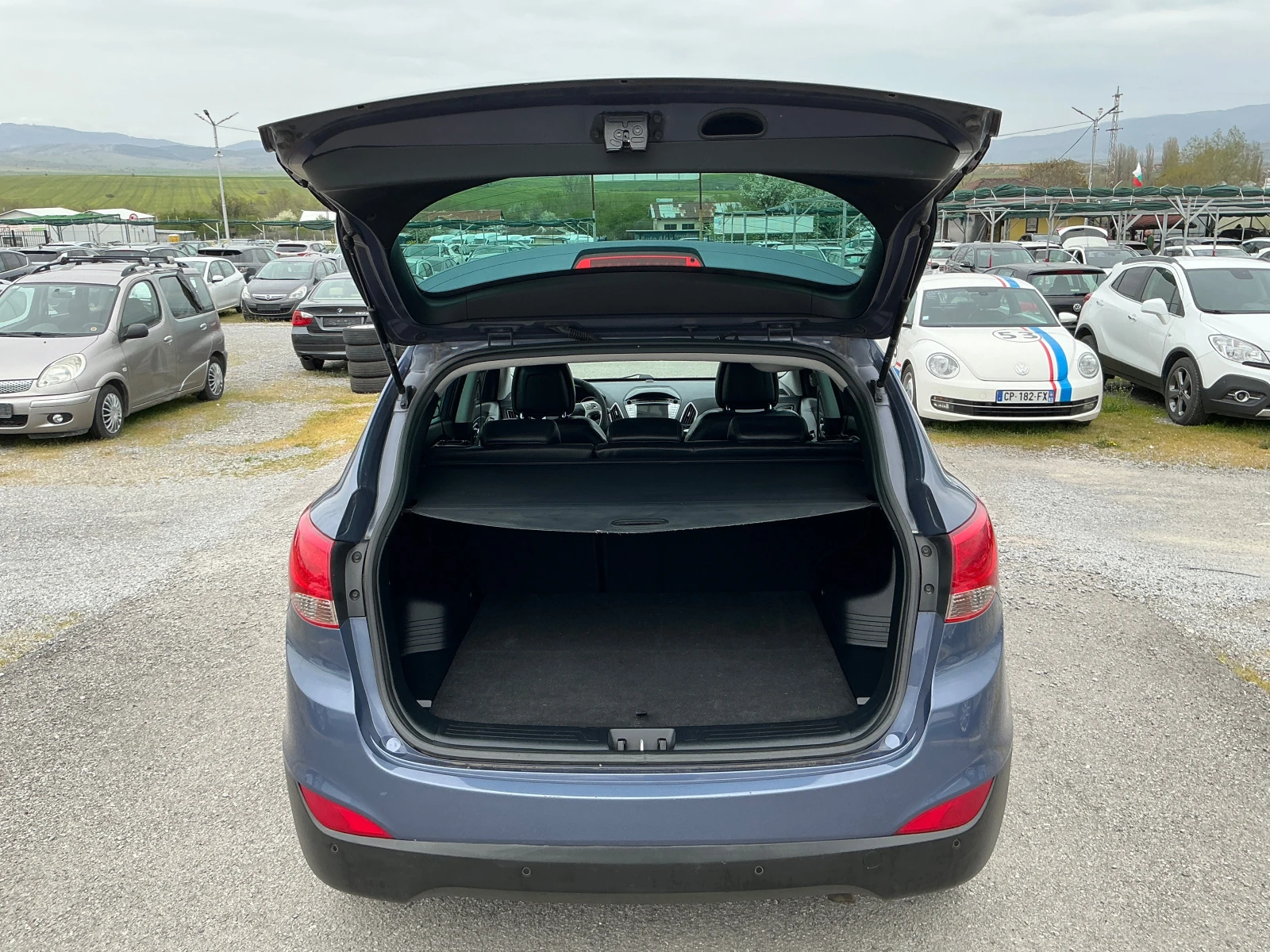 Hyundai IX35 1.7 CRDI, снимка 10 - Автомобили и джипове - 54220157