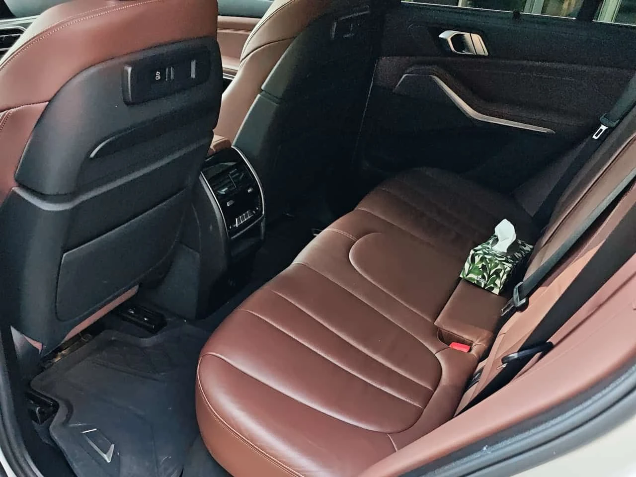 BMW X5 * XDRIVE40I * PANO * H/K * KEYLESS * CARFAX, снимка 16 - Автомобили и джипове - 54647798