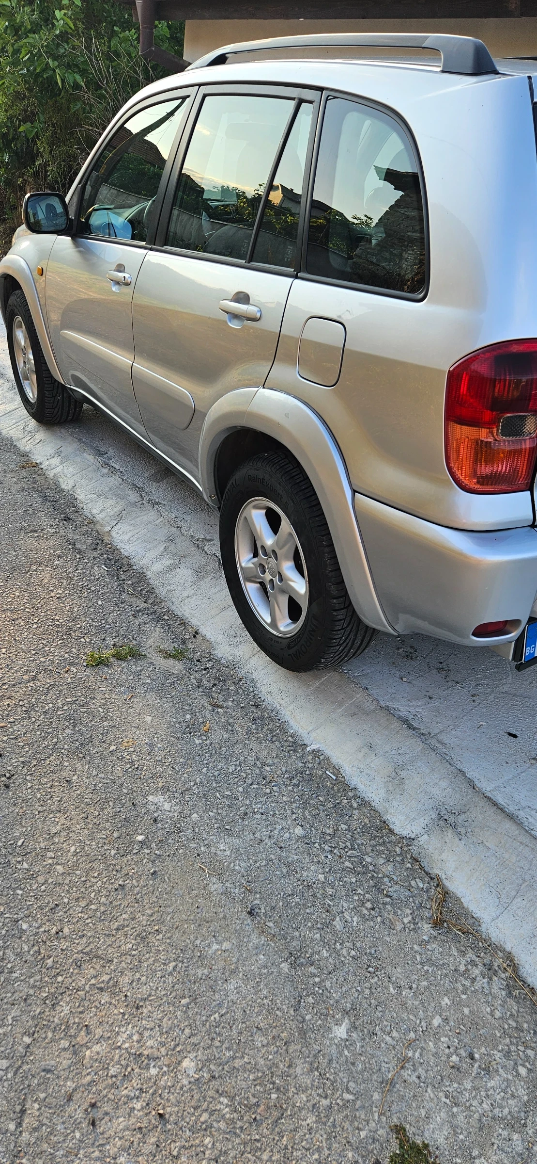 Toyota Rav4, снимка 10 - Автомобили и джипове - 55306228
