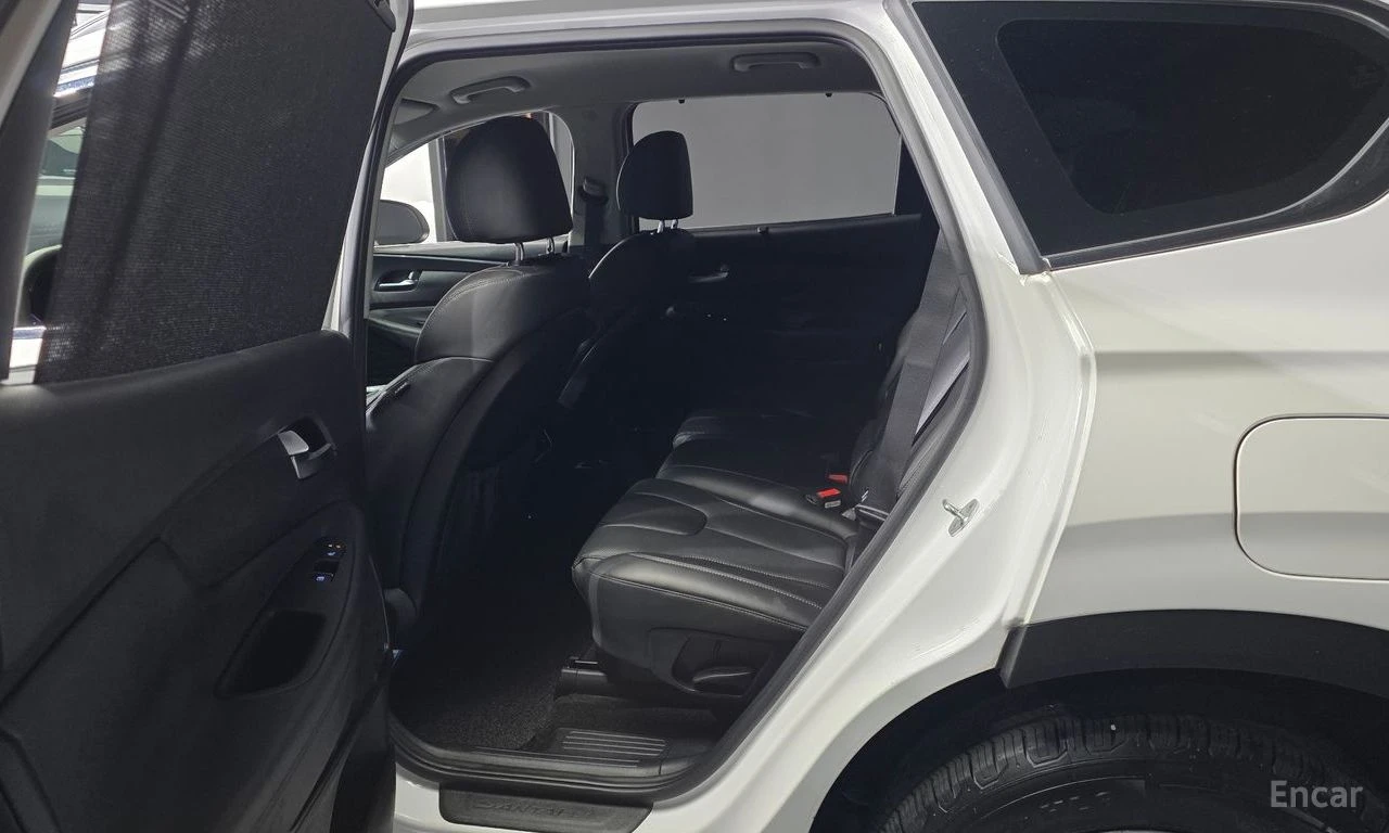 Hyundai Santa fe 1.6 HEV Prestige 4x4* DISTRONIC* ХЕДЪП* ОБДУХВАНЕ*, снимка 15 - Автомобили и джипове - 55656290