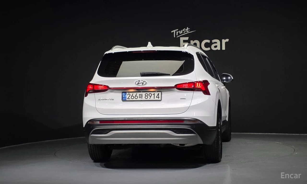 Hyundai Santa fe 1.6 HEV Prestige 4x4* DISTRONIC* ХЕДЪП* ОБДУХВАНЕ*, снимка 4 - Автомобили и джипове - 55656290