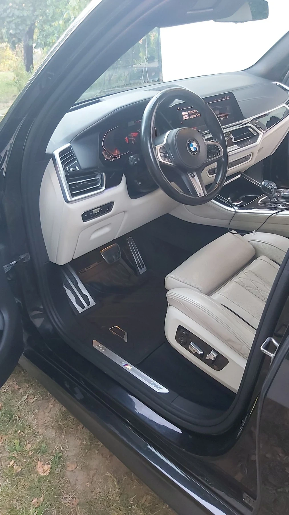 BMW X5 Xdrive 40i distronik, laser, Swarovski, full full, снимка 2 - Автомобили и джипове - 55770564