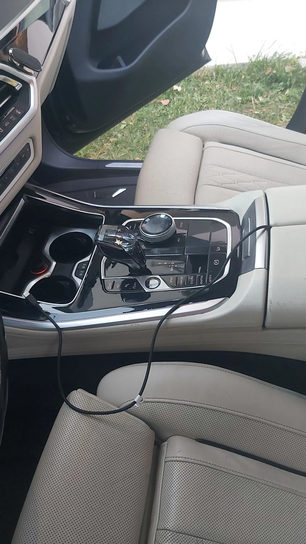 BMW X5 Xdrive 40i distronik, laser, Swarovski, full full, снимка 7 - Автомобили и джипове - 55770564