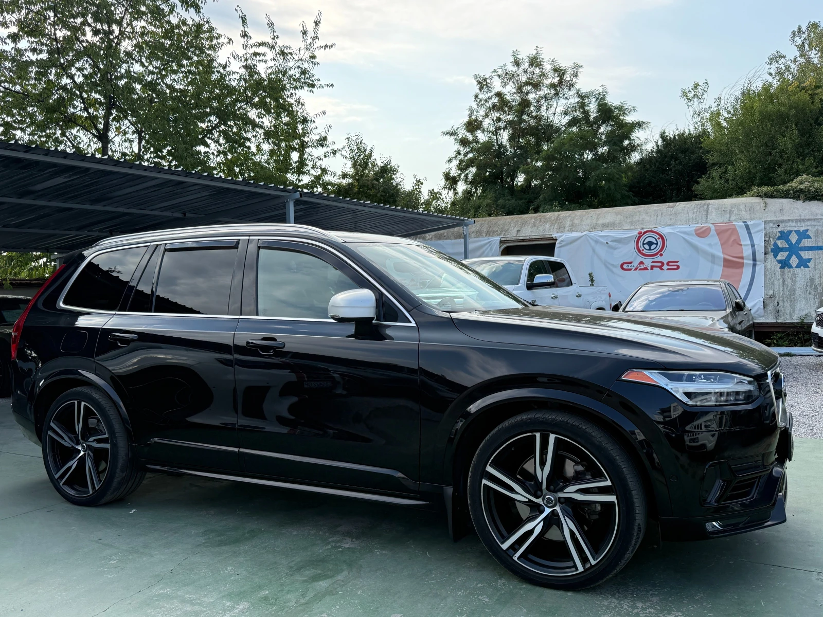 Volvo Xc90 R-DESIGN, eAWD, TWIN ENGINE, снимка 3 - Автомобили и джипове - 55803575