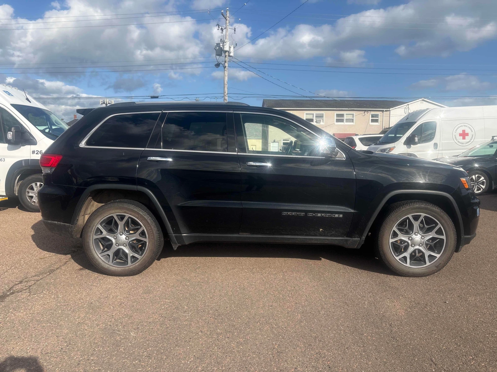 Jeep Grand cherokee * Limited * CARFAX * ОПЦИЯ ЗА ФИНАНСИРАНЕ, снимка 3 - Автомобили и джипове - 56117096