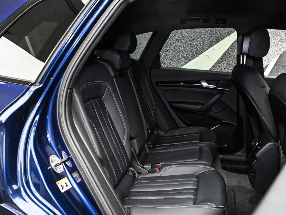 Audi Q5 Komfort 45 TFSI | Distronic | BLACK OPTICS, снимка 10 - Автомобили и джипове - 56151271