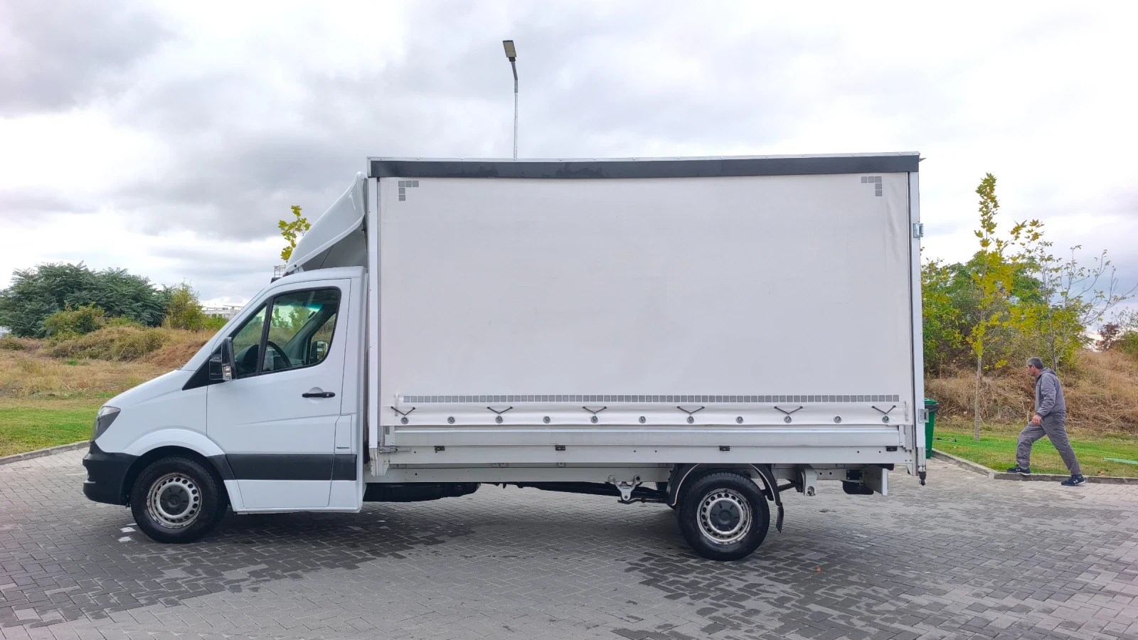 Mercedes-Benz Sprinter 319 3.0 CDI V6 190кс ШВЕЙЦАРСКИ ОТЛИЧЕН  - изображение 5