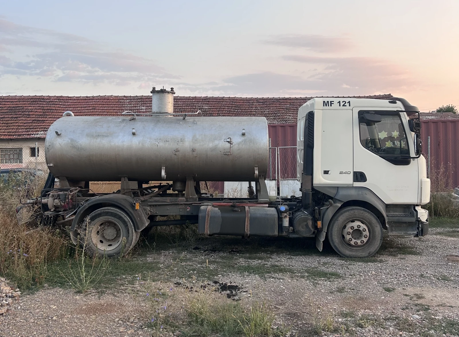 Volvo Fl, снимка 3 - Камиони - 55756408