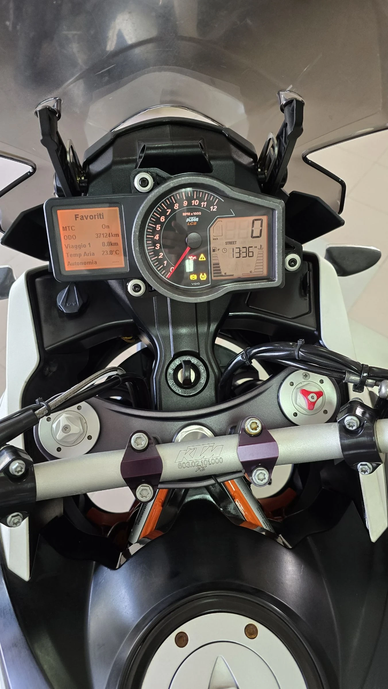 Ktm Adventure 1090  R Acrapovic ! Лизинг !, снимка 8 - Мотоциклети и мототехника - 54801274
