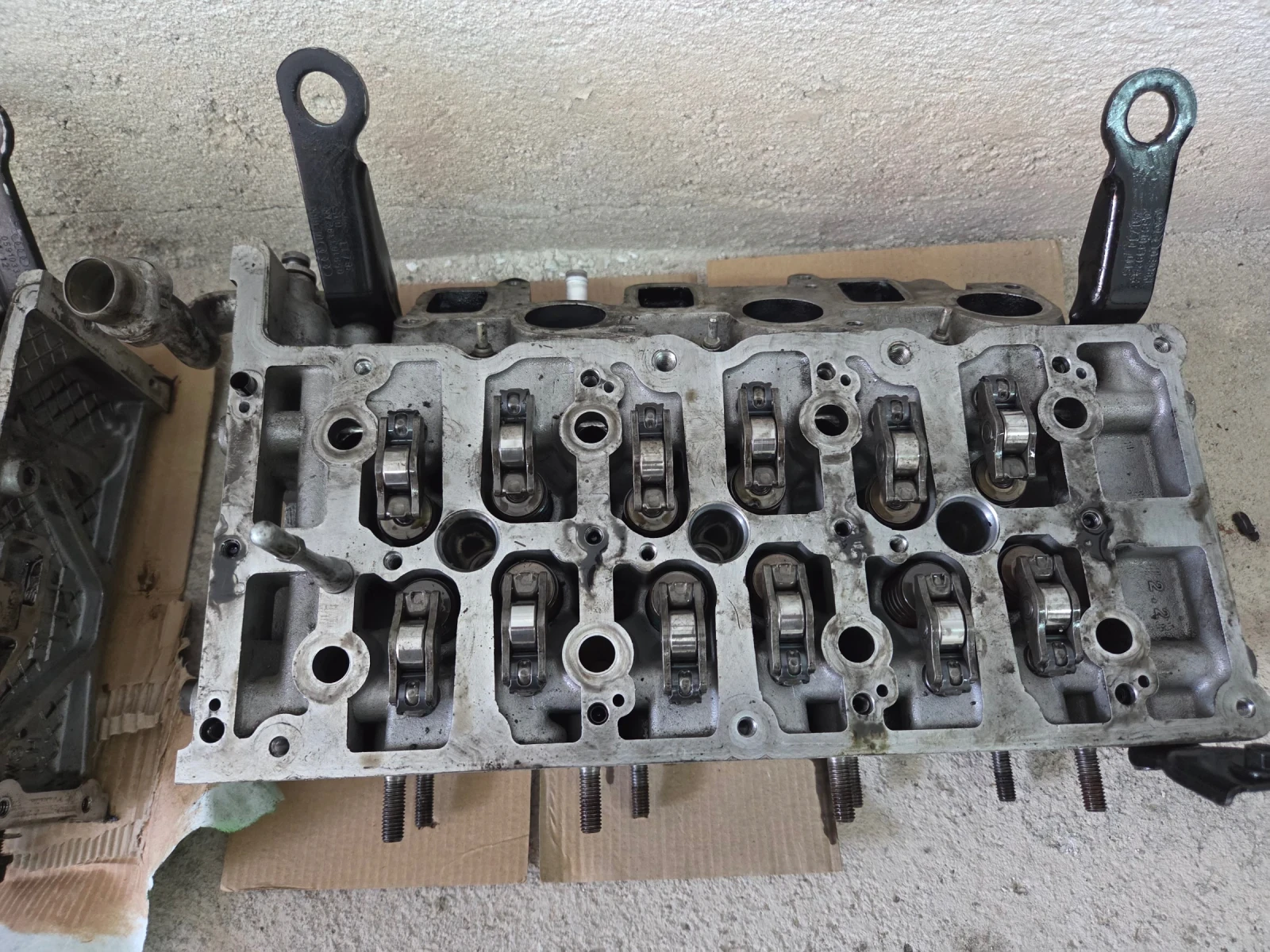 Цилиндрови глави 3.0TDI CRC Audi/VW/Porsche Touareg Q7 A6 A7 A8 Cayenne