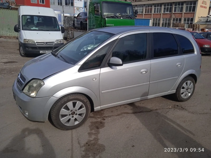 Opel Meriva 1.7 CDTI, снимка 3 - Автомобили и джипове - 43182344