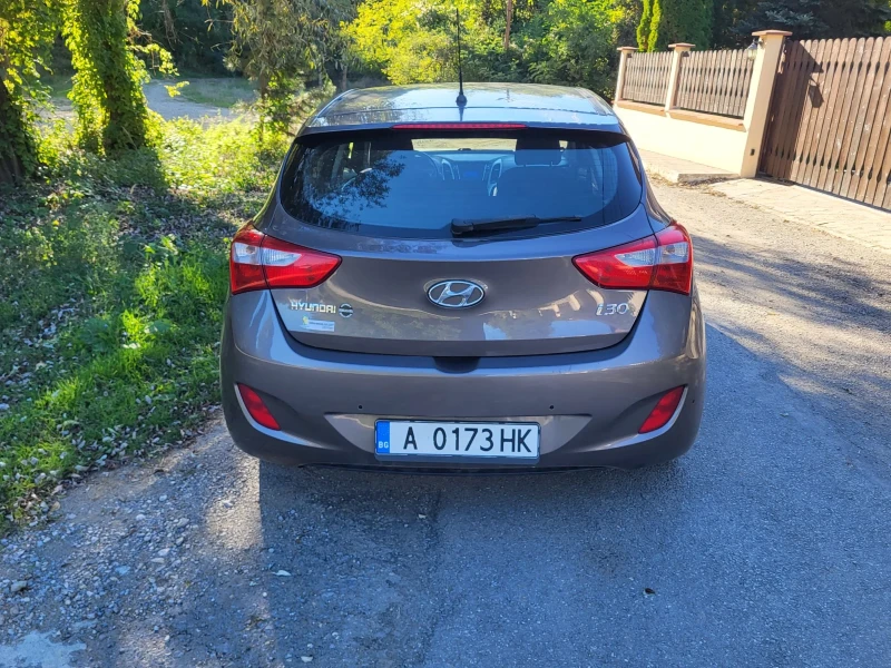 Hyundai I30 1.4i....LPG, снимка 6 - Автомобили и джипове - 47432723