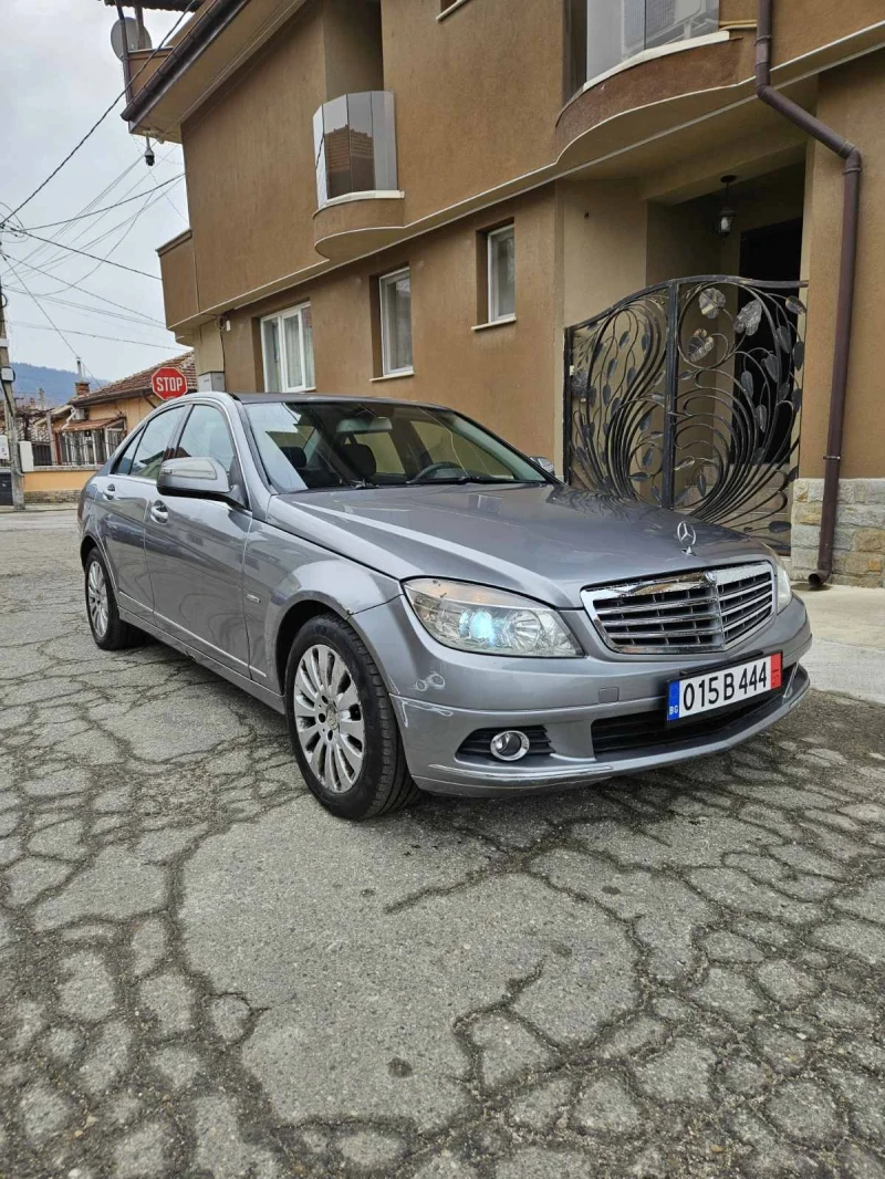 Mercedes-Benz C 220, снимка 4 - Автомобили и джипове - 48740213