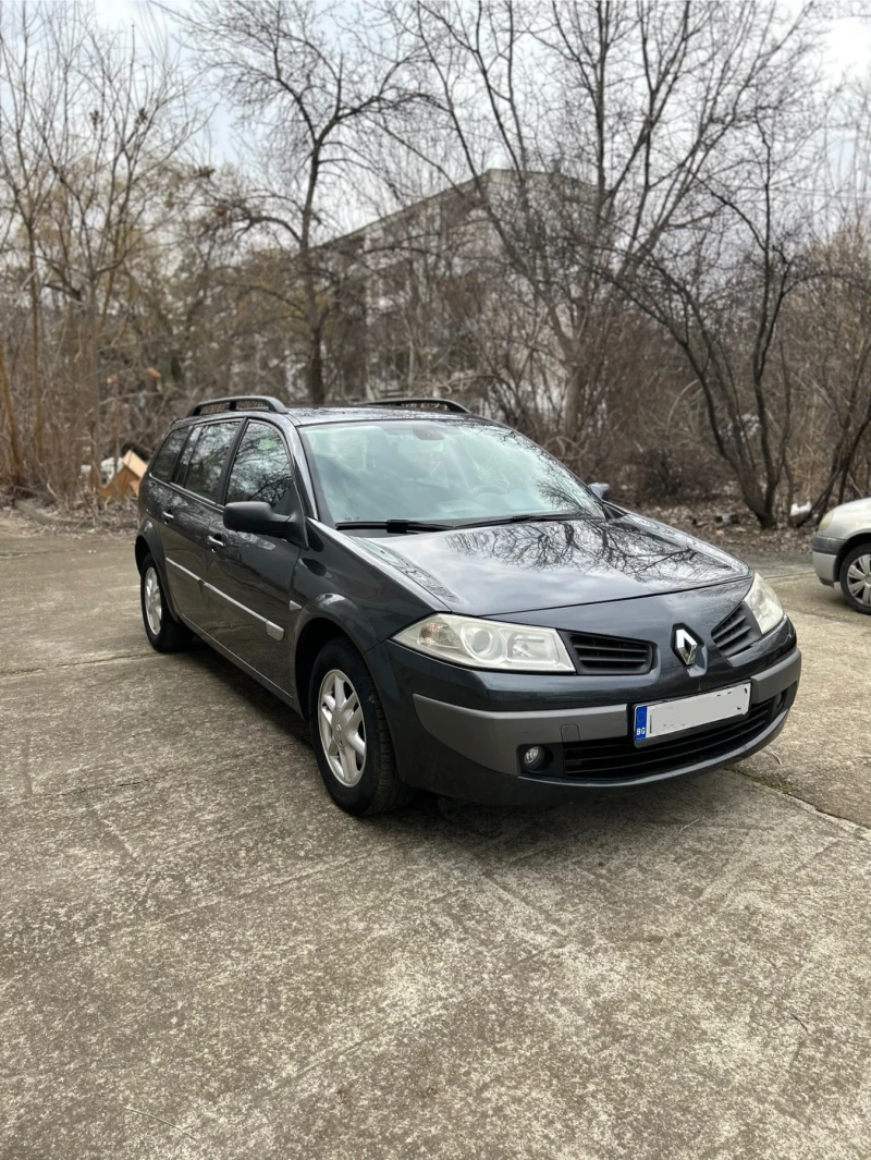 Renault Megane Комби, снимка 3 - Автомобили и джипове - 49303195