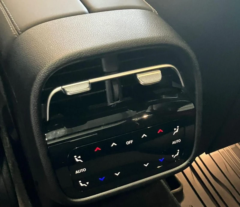 Mercedes-Benz E 53 AMG 585HP/4M/PANO/HUD/BURMASTER-4D/PREMIUM+ /108v, снимка 11 - Автомобили и джипове - 49650284