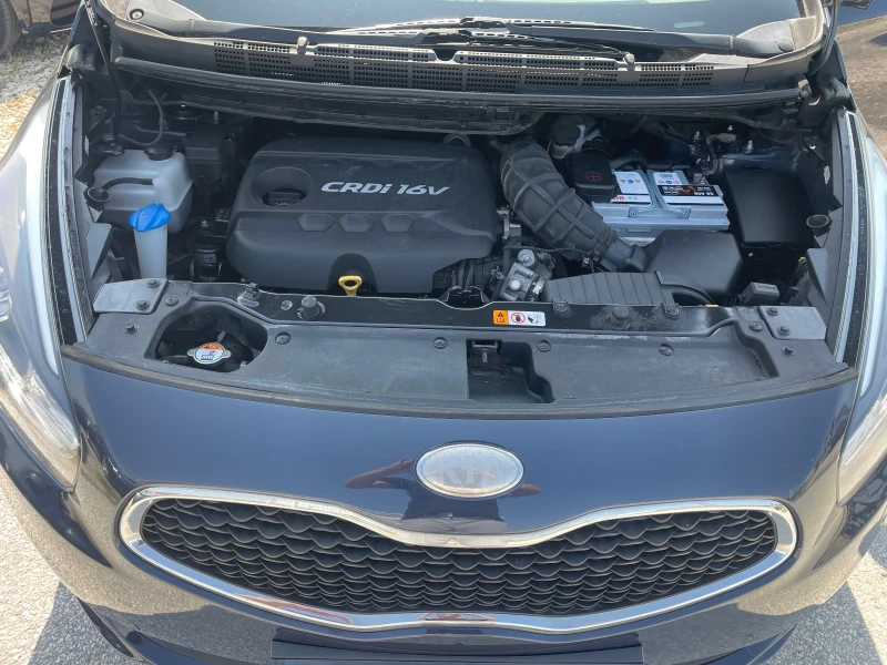 Kia Carens 1.7 CRDi 6+ 1, снимка 14 - Автомобили и джипове - 50645750
