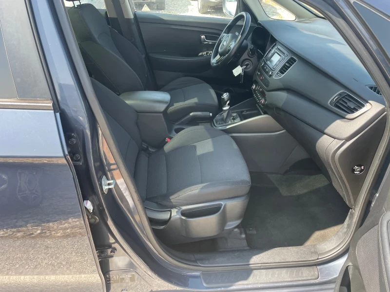 Kia Carens 1.7 CRDi 6+ 1, снимка 13 - Автомобили и джипове - 50645750