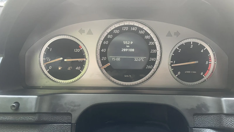 Mercedes-Benz C 220 W204, снимка 2 - Автомобили и джипове - 52675334