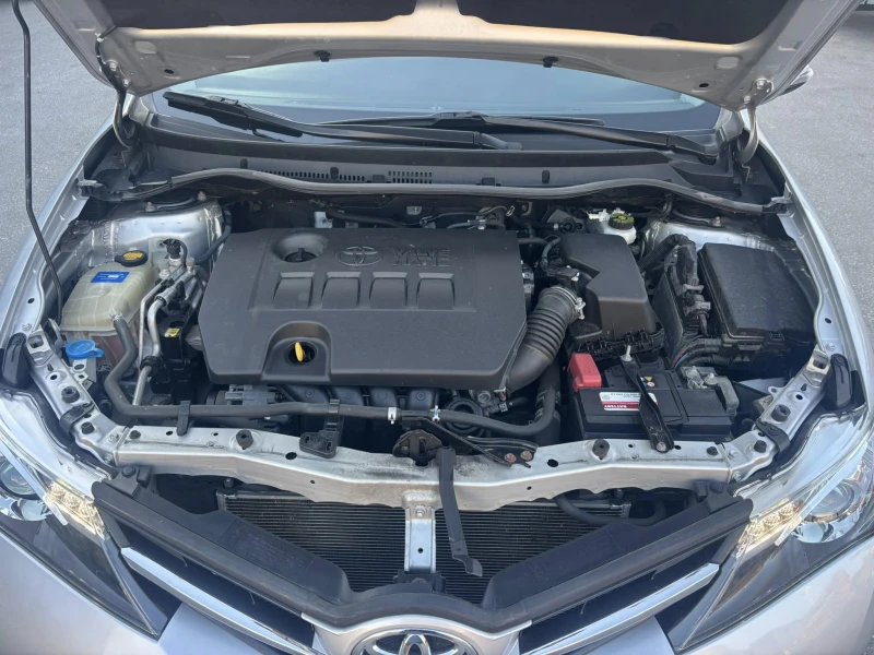 Toyota Auris 1.6 БЕНЗИН  EURO5 , снимка 9 - Автомобили и джипове - 51540226