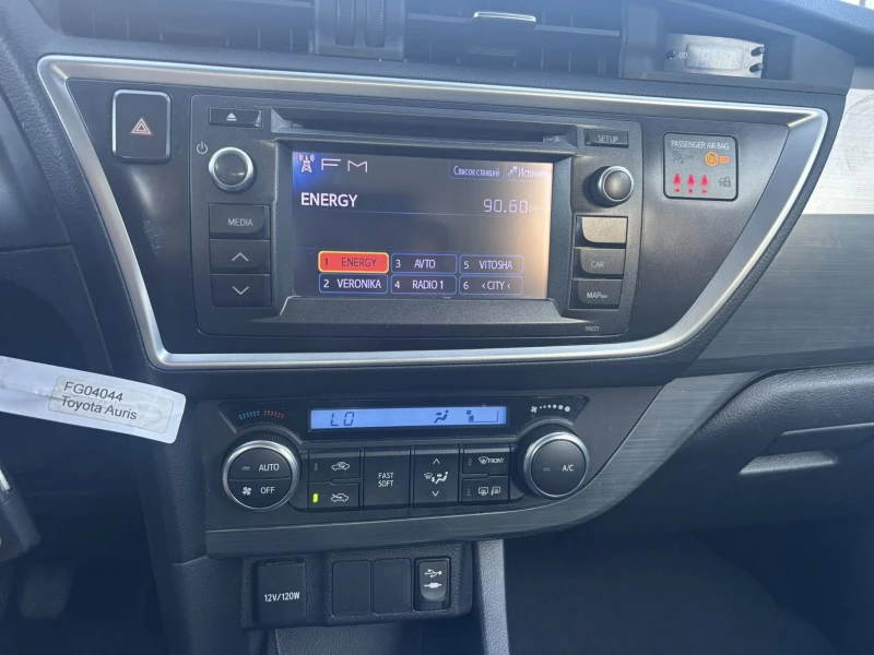 Toyota Auris 1.6 БЕНЗИН  EURO5 , снимка 10 - Автомобили и джипове - 51540226