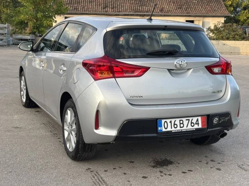 Toyota Auris 1.6 БЕНЗИН  EURO5 , снимка 4 - Автомобили и джипове - 51540226