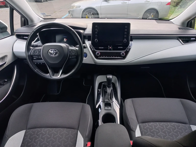 Toyota Corolla 2.0  Hybrid  Club, снимка 8 - Автомобили и джипове - 52516200