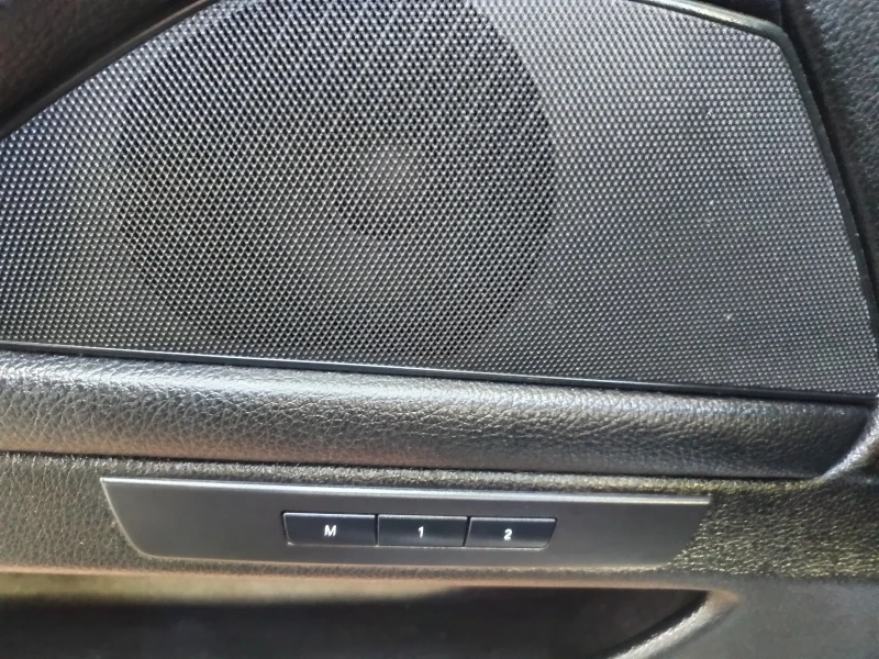 BMW 530 Xdrive , снимка 7 - Автомобили и джипове - 52925795