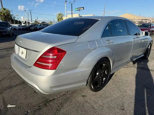 Mercedes-Benz S 550 AMG  * * ЗАДНО * * CARFAX * * АВТО КРЕДИТ * * , снимка 3 - Автомобили и джипове - 53038811