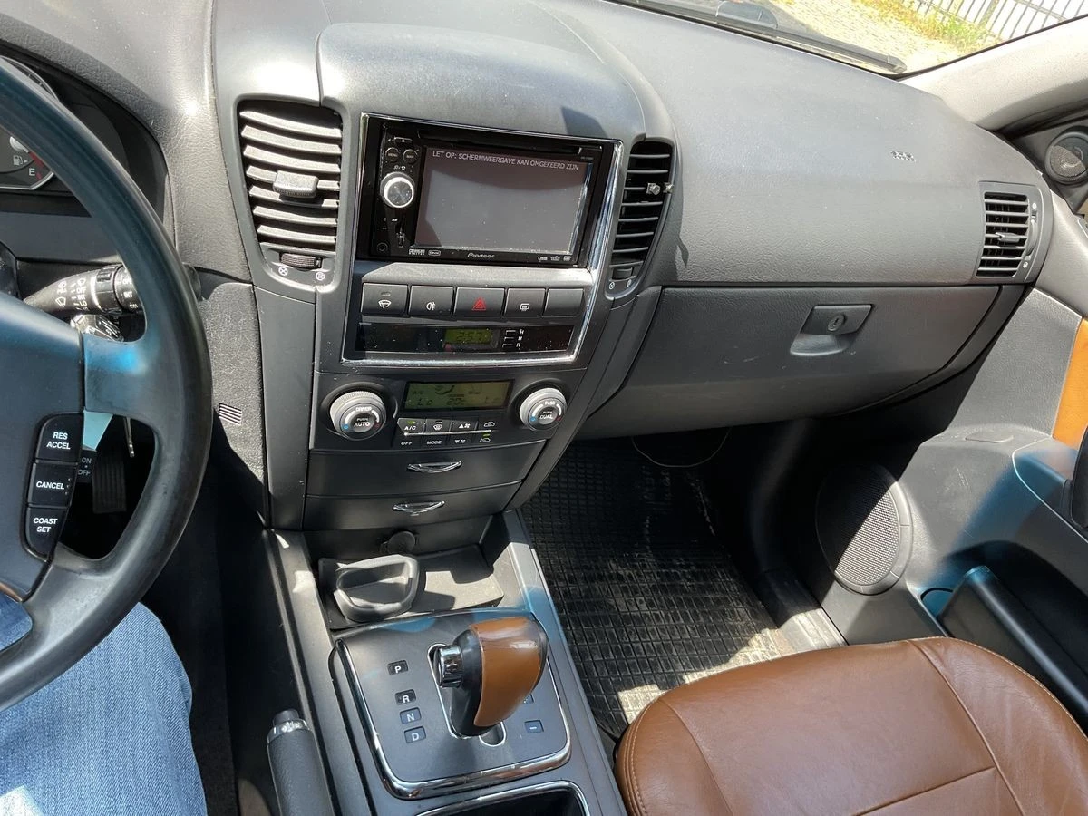 Kia Sorento 3.3* V6* БЕНЗИН* 3* позиционна* раздатка* * * , снимка 7 - Автомобили и джипове - 49464984