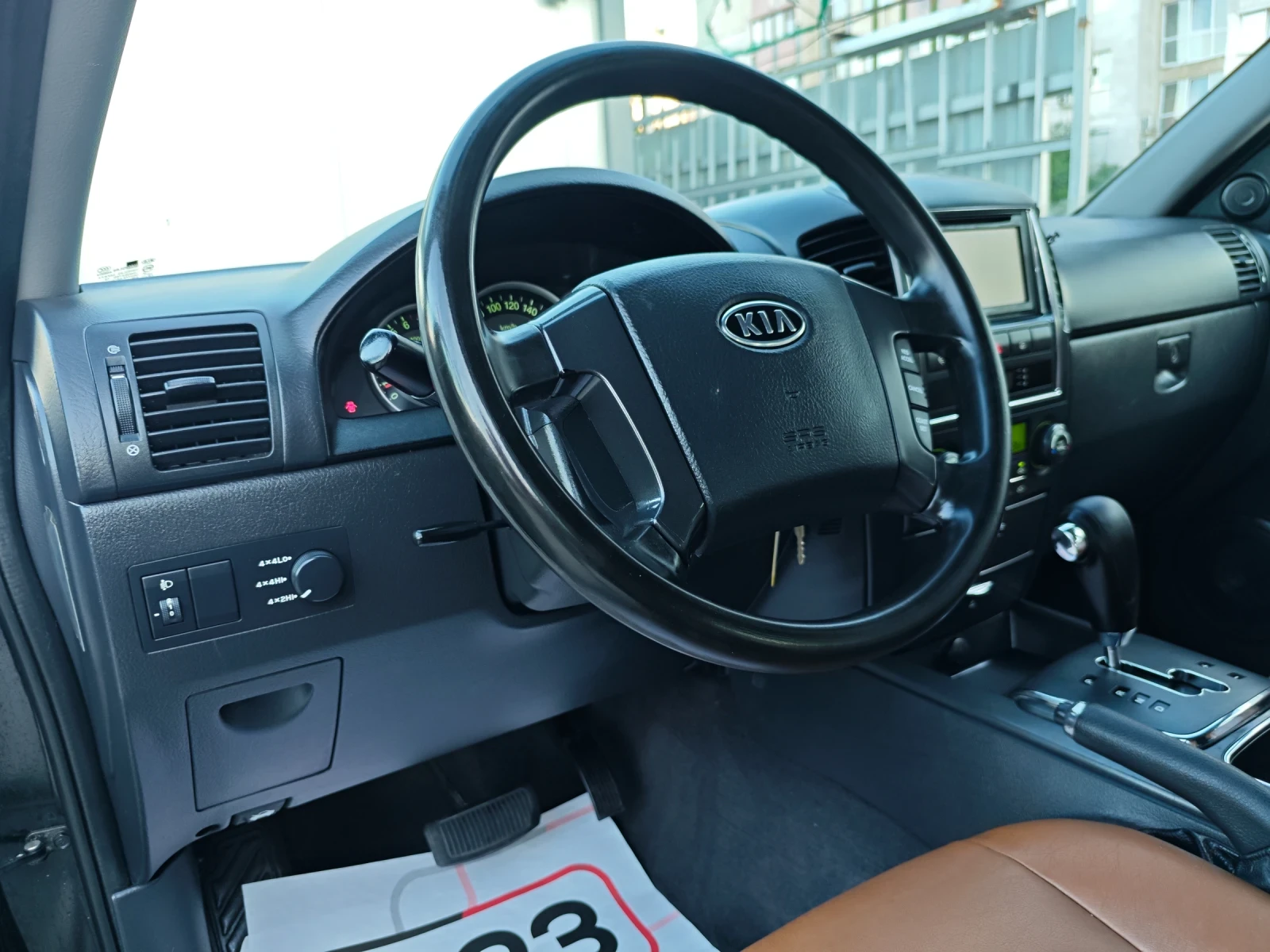 Kia Sorento 3.3* V6* БЕНЗИН* 3-позиционна* раздатка* * * , снимка 16 - Автомобили и джипове - 49464984