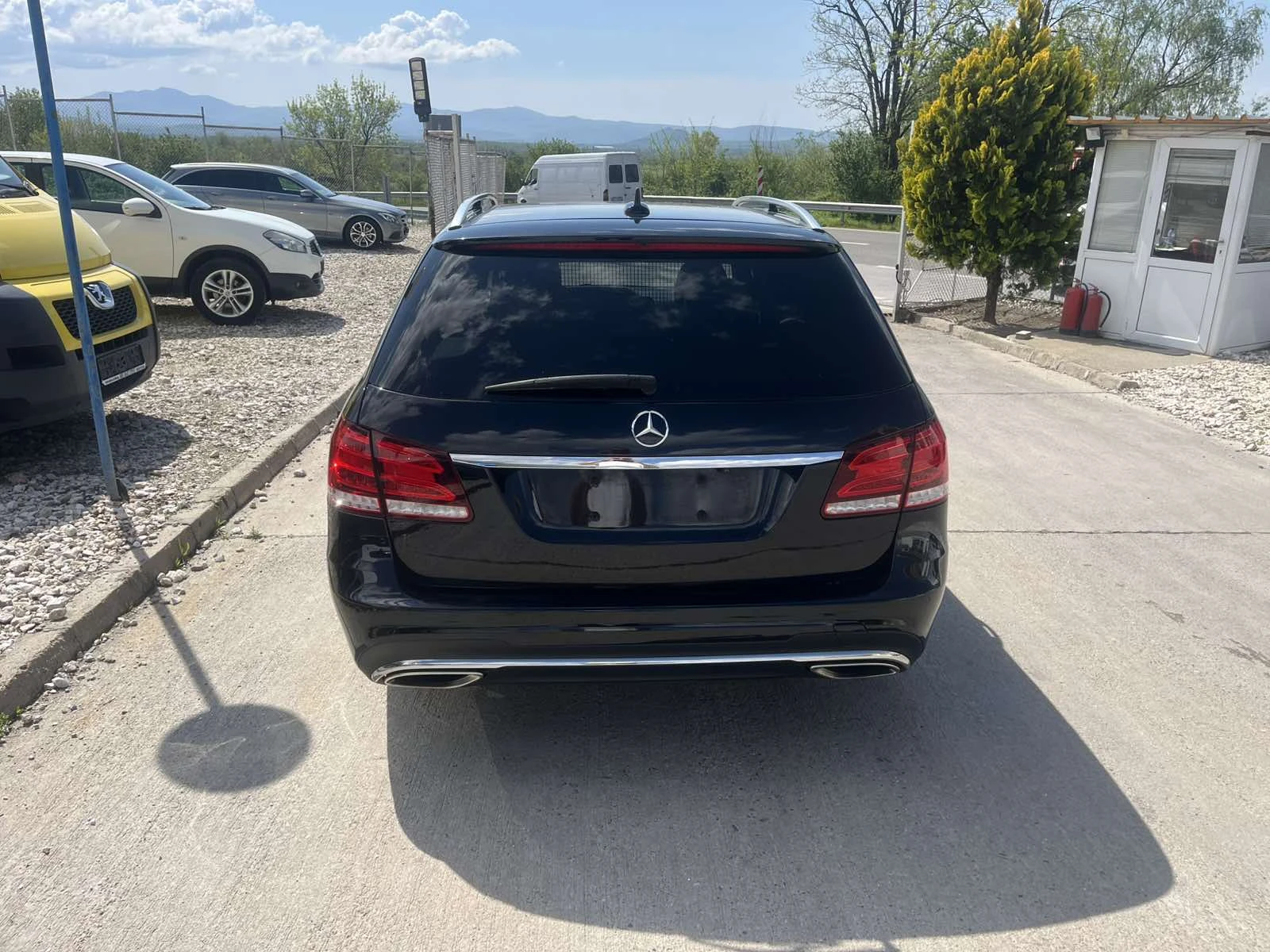 Mercedes-Benz E 250 9-GTRONIK - изображение 4