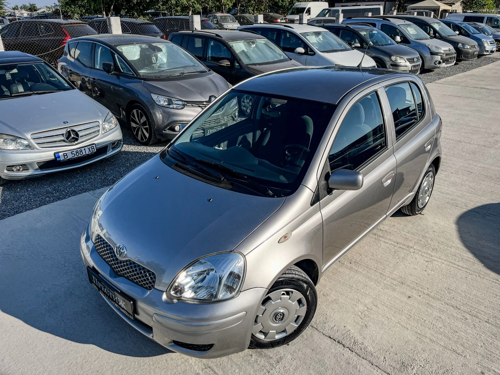 Toyota Yaris 1.4 D-4D - 75k.c. - изображение 2