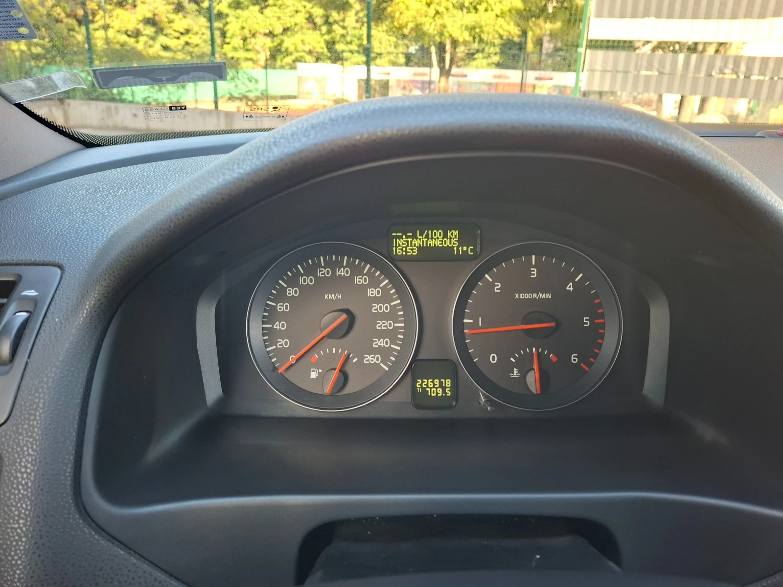 Volvo S40 2D - изображение 7