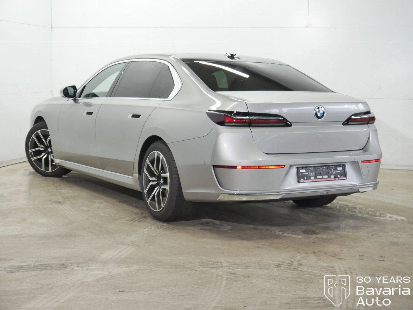 BMW 740 d xDrive Sportautomatic - изображение 2