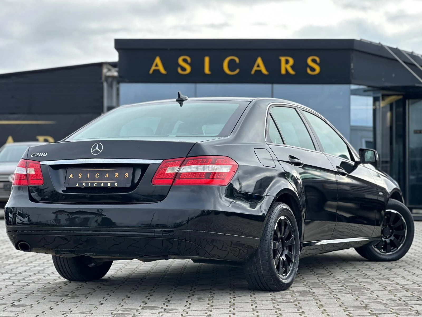 Mercedes-Benz E 200 / 2.0I / TURBO / 184HP / EURO 5 / - изображение 5