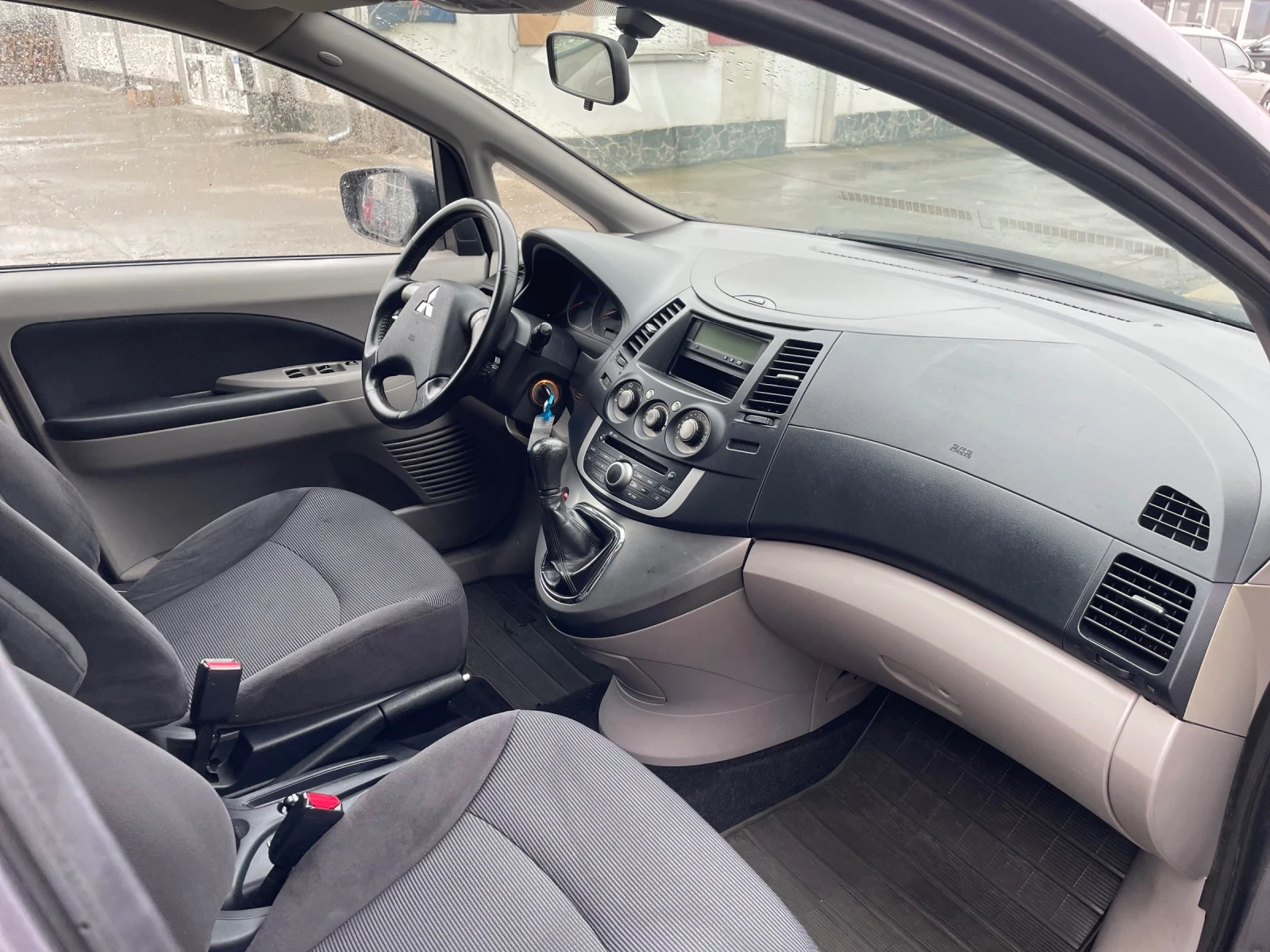 Mitsubishi Grandis 2.4 Бензин  - изображение 7