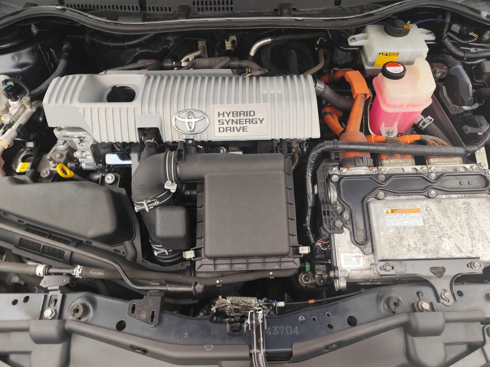 Toyota Auris 1.8HYBRID SYNERGY DRIVE* EURO5B* LED* , снимка 14 - Автомобили и джипове - 53909549