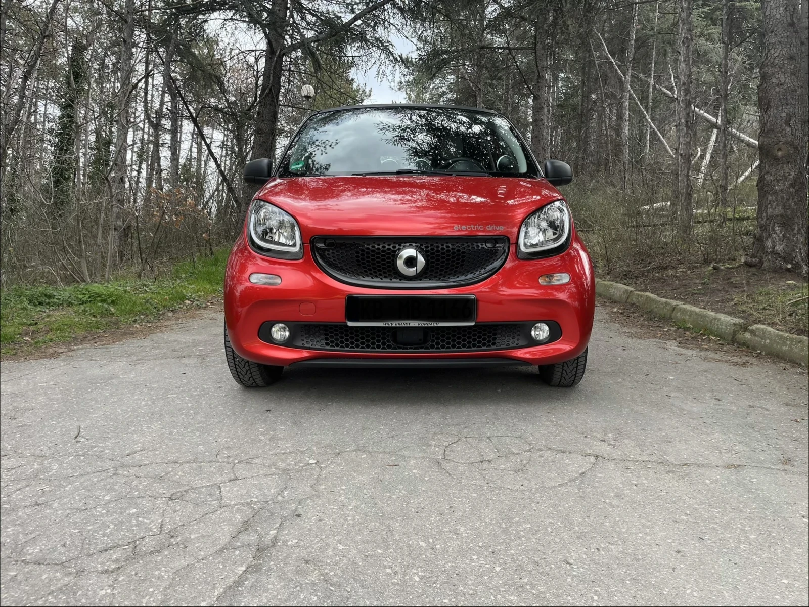 Smart Forfour EQ, снимка 2 - Автомобили и джипове - 53921534