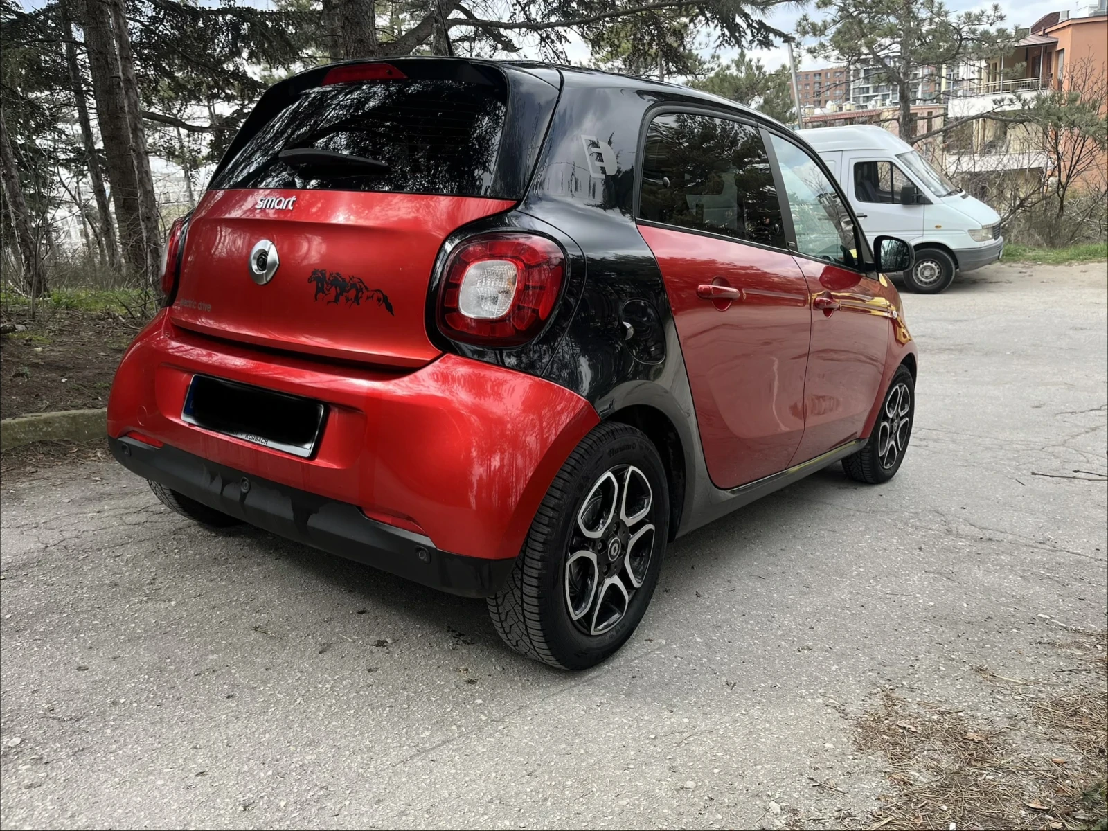 Smart Forfour EQ, снимка 6 - Автомобили и джипове - 53921534