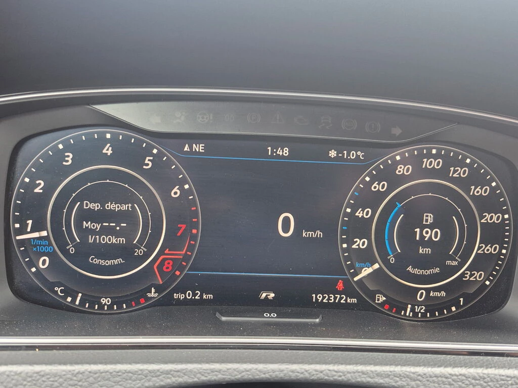 VW Golf R* AWD* 2.0T* Keyless* NAVI* ����* �������* Premiu | Mobile.bg � ����������� 9