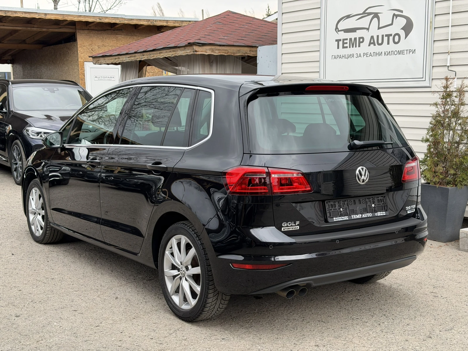 VW Golf 2.0TDI* СЕРВИЗНА КНИЖКА С ПЪЛНА ИСТОРИЯ В VW, снимка 6 - Автомобили и джипове - 54026060