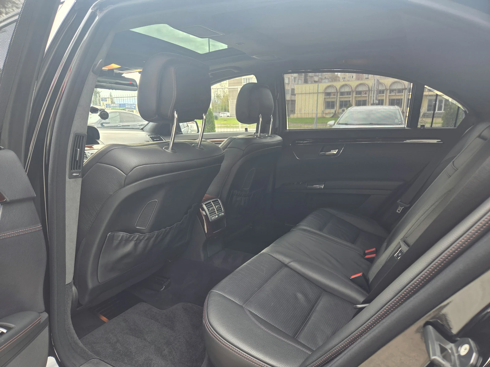 Mercedes-Benz S 63 AMG LONG/ABC-Active Body Control suspension, снимка 16 - Автомобили и джипове - 54088410