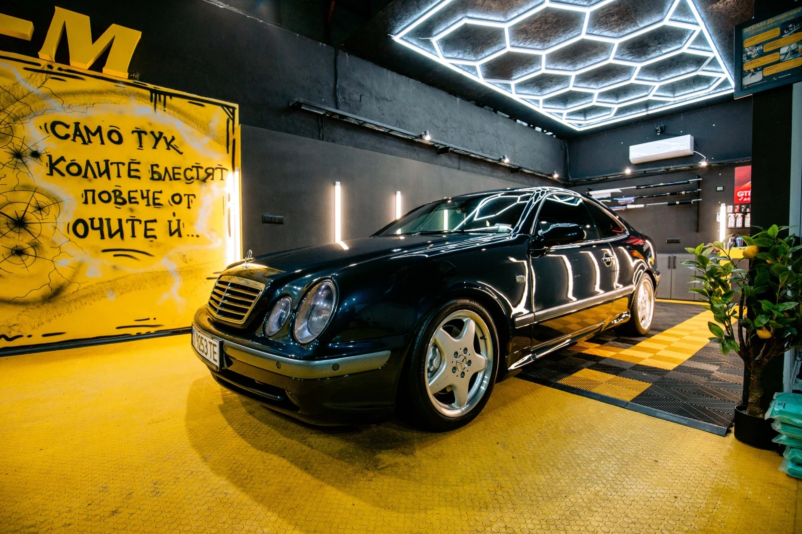 Mercedes-Benz CLK 430