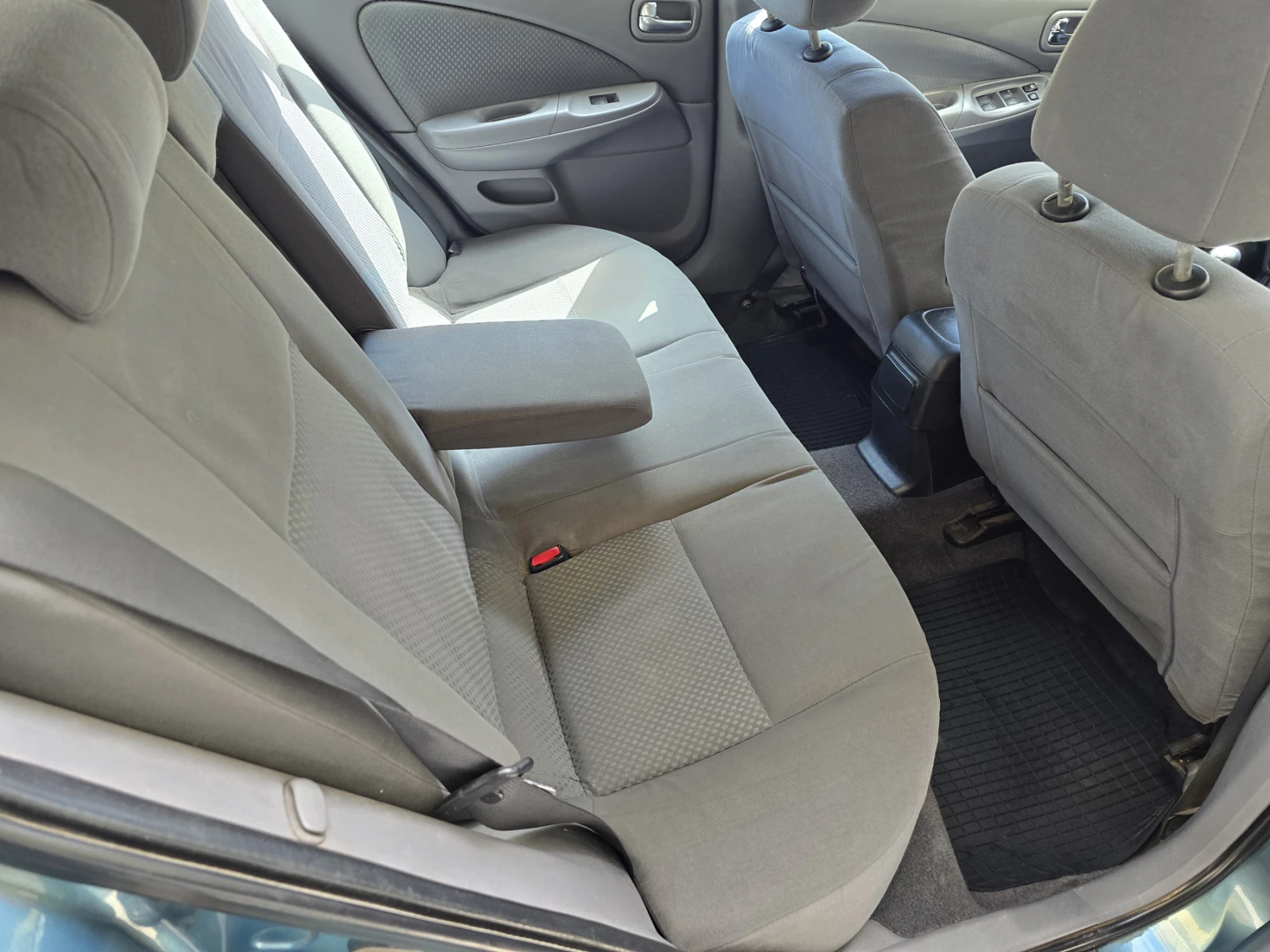 Nissan Almera Газова уредба, снимка 11 - Автомобили и джипове - 54217779