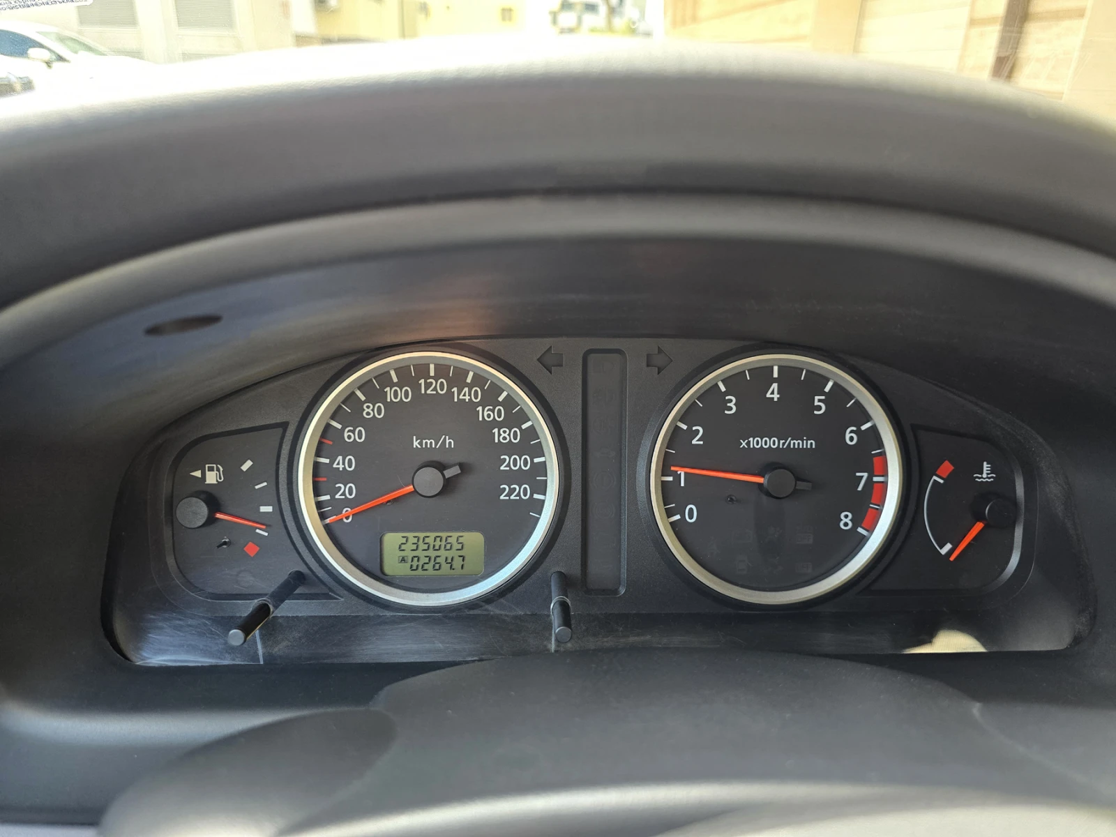 Nissan Almera Газова уредба, снимка 13 - Автомобили и джипове - 54217779