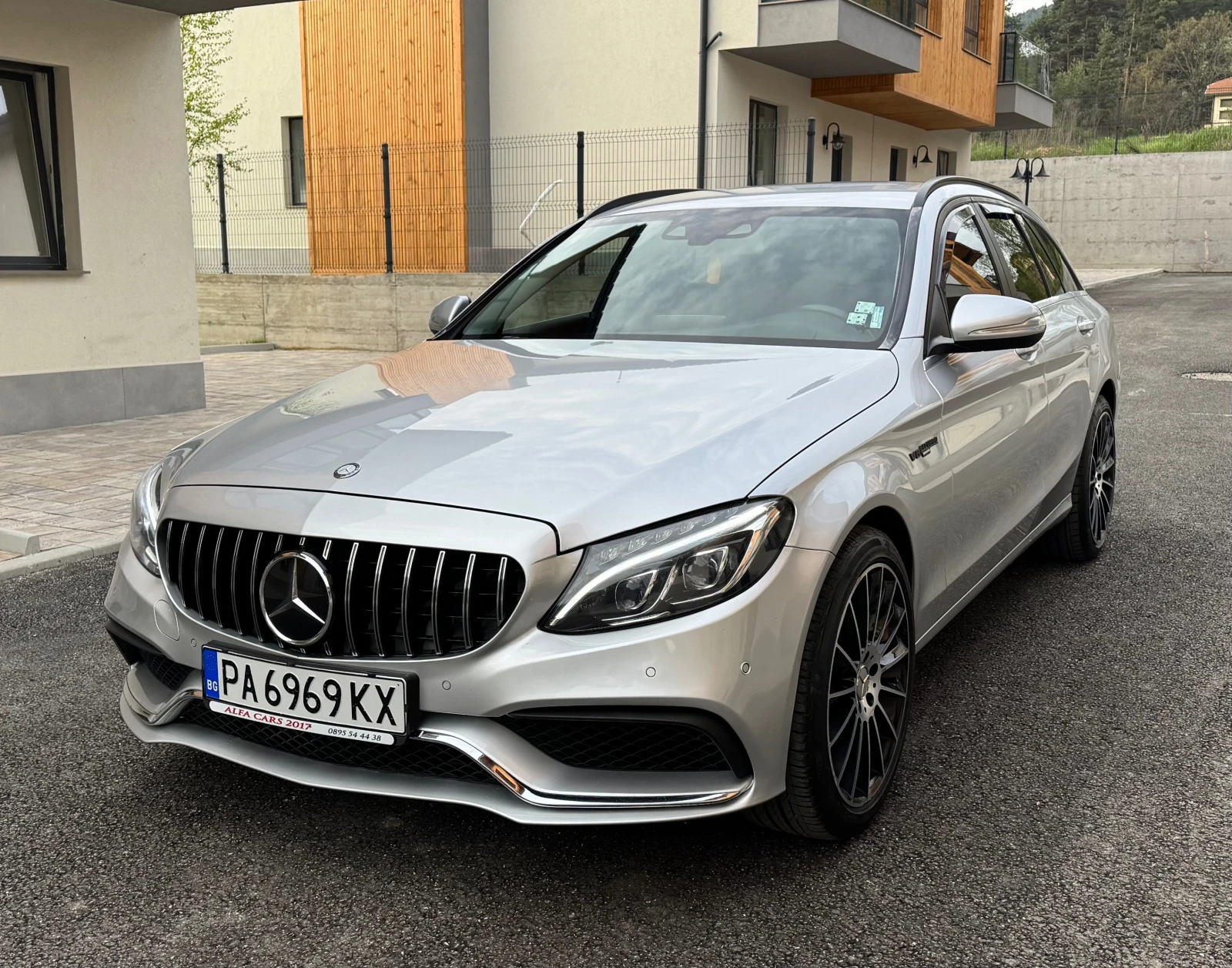 Mercedes-Benz C 200 C63Packet/Full Extri/