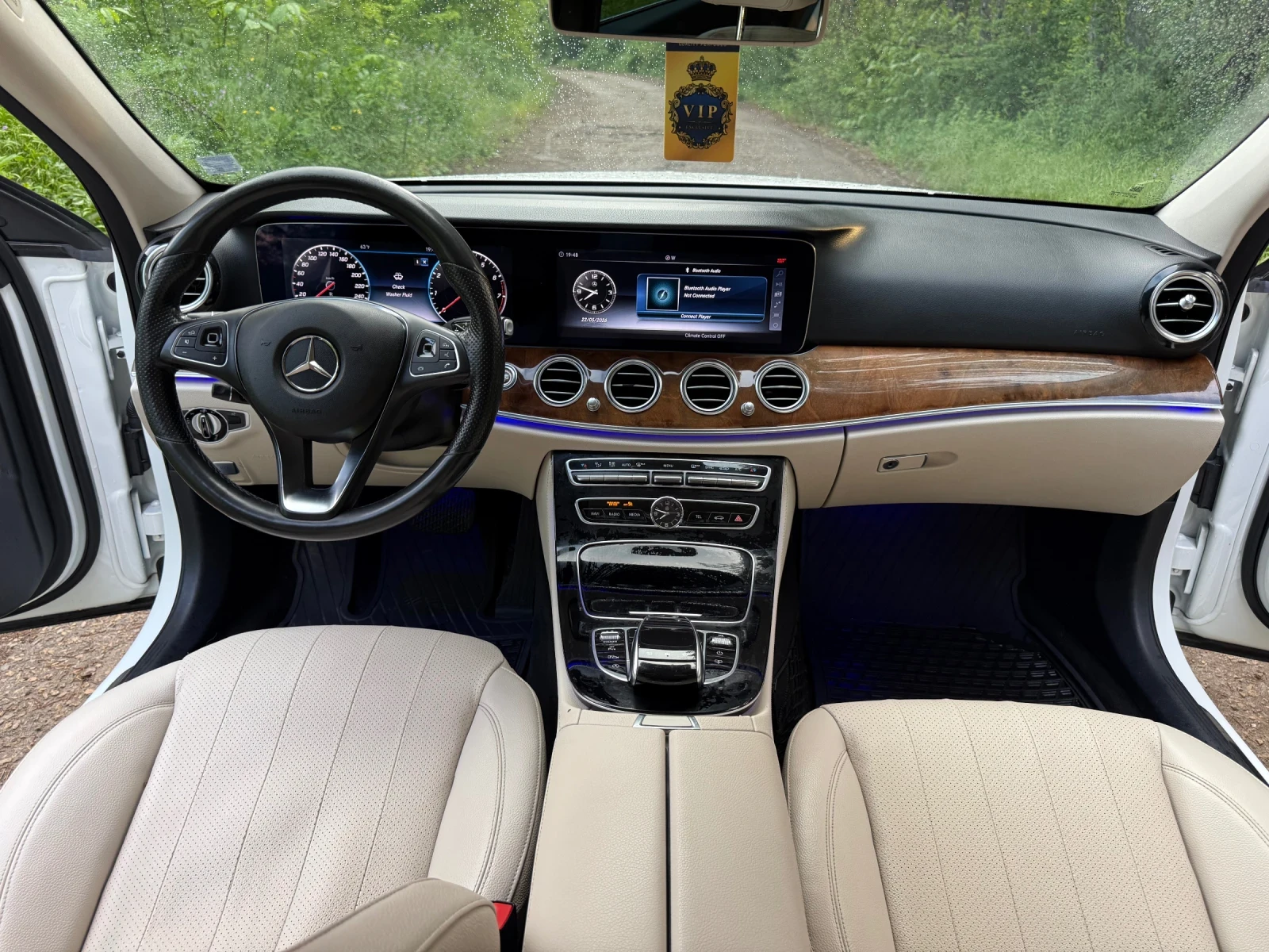 Mercedes-Benz E 300, снимка 6 - Автомобили и джипове - 54646476